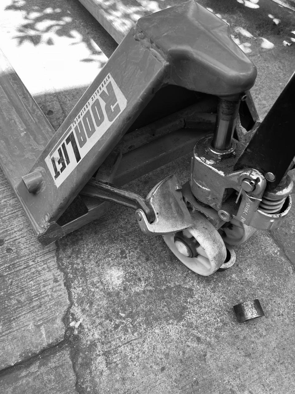 Patin hidraulico danado